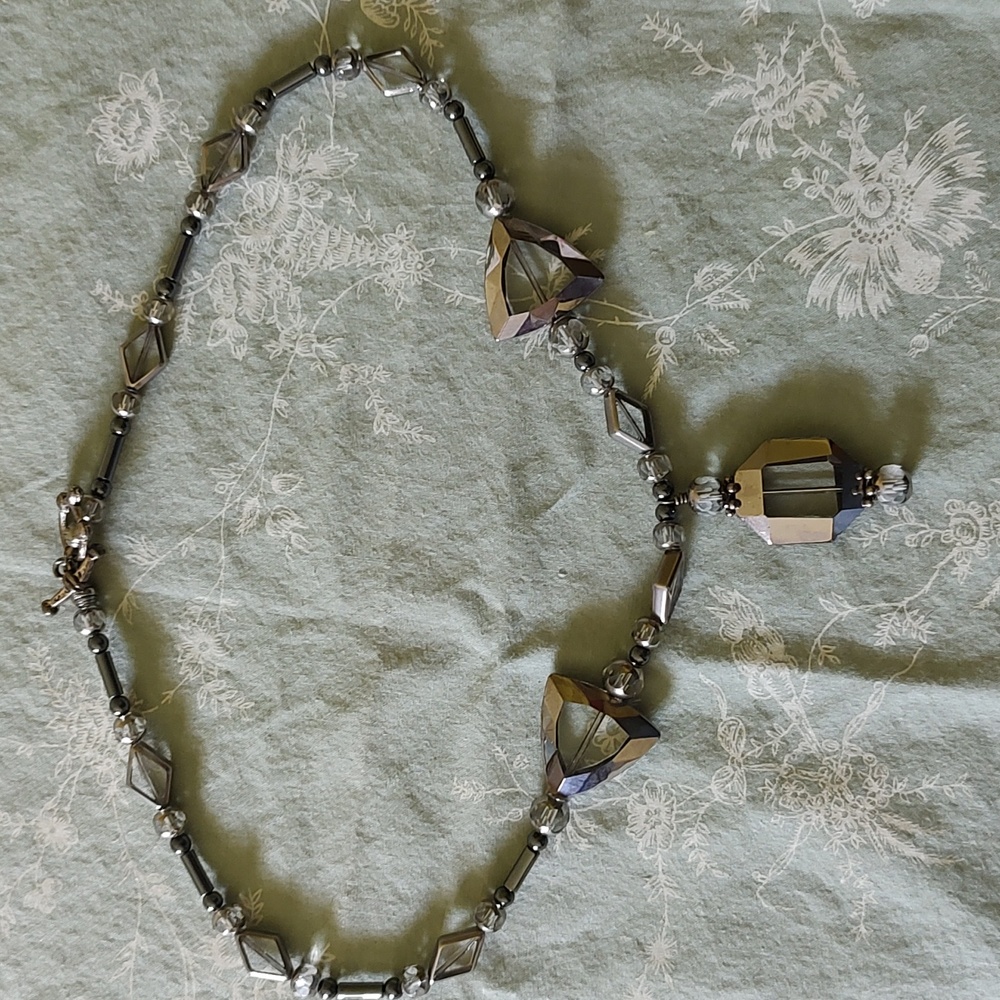 Hematite crystal drop necklace 9 inch necklace length without feature stone.